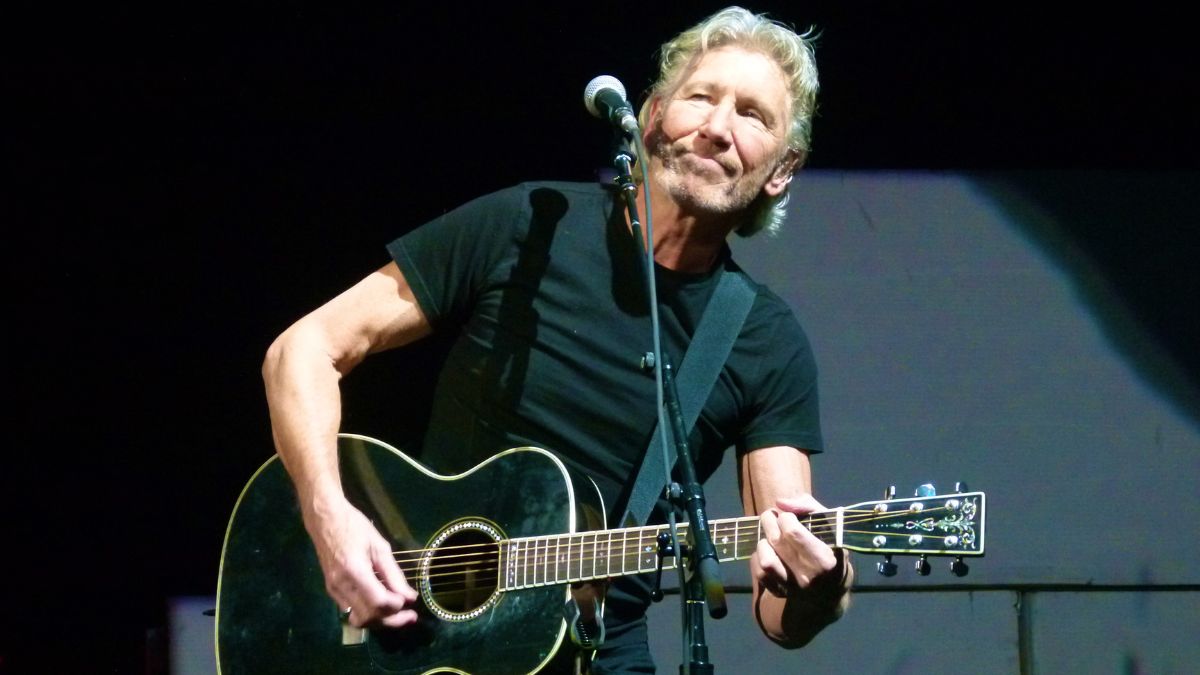 Roger Waters — "The Wall Live" movie still